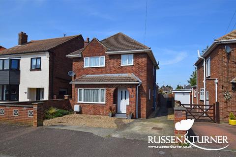 3 bedroom detached house for sale, Suffolk Road, Kings Lynn PE30