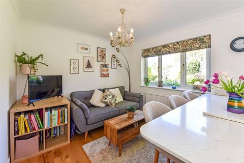 1 Beaver Close, Chichester, PO19 3QU