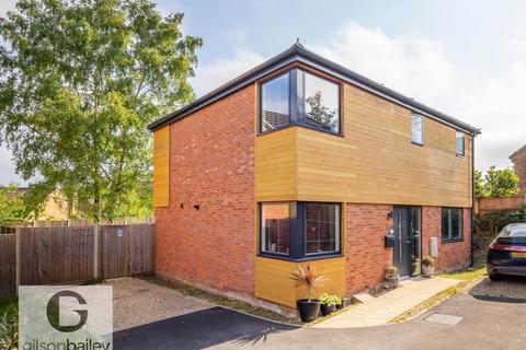 3 bedroom detached house for sale, Mission Hall Close, Norwich NR13