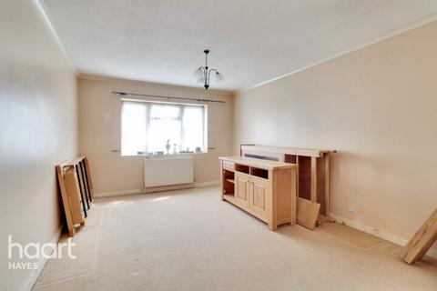 3 bedroom semi-detached house for sale, Marvell Avenue, Hayes