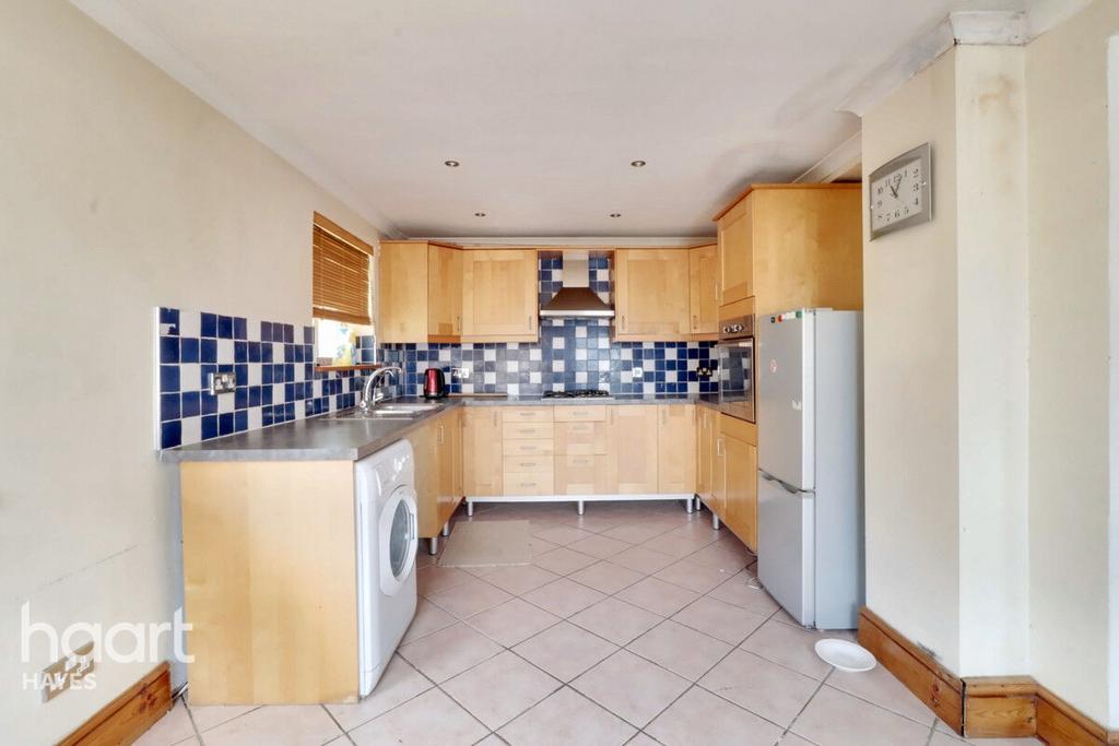 Marvell Avenue, Hayes 3 bed semidetached house for sale £585,000