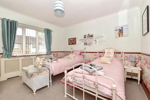 3 bedroom end of terrace house for sale, Godalming Avenue, Wallington, Surrey