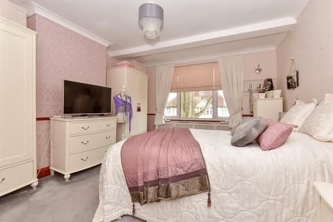 3 bedroom end of terrace house for sale, Godalming Avenue, Wallington, Surrey