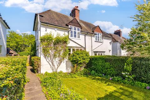 29 Hogarth Hill, London, NW11 6AY
