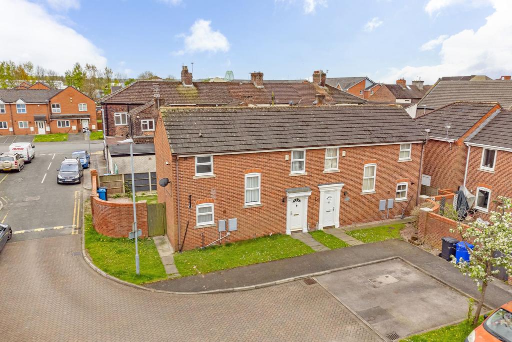 Widnes, Widnes WA8 3 bed semidetached house for sale £145,000