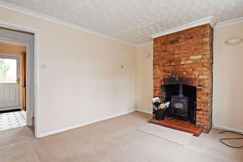 1 bedroom terraced house to rent, Murswell Lane, Silverstone, NN12