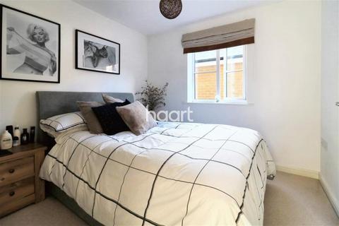 2 bedroom flat to rent, Octave House, Vaughan Williams Way