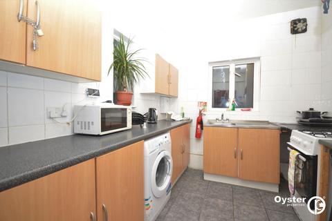 1 bedroom property to rent, 4 Chichester Road, London, NW6