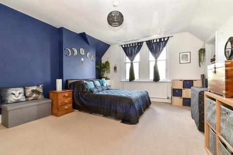 2 bedroom flat for sale, Egmont Road, Sutton, Surrey