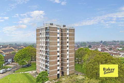 1 bedroom flat for sale, Baywood Square, Chigwell IG7