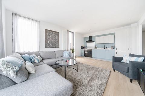 2 bedroom apartment for sale, Brent Way, London, TW8