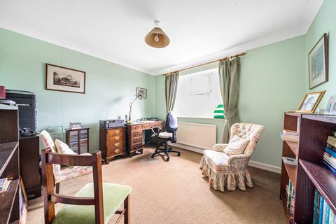 10 Hazel Grove, Winchester, SO22 4PQ