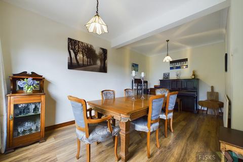 23 Avondale Road, Benfleet, SS7 1EH