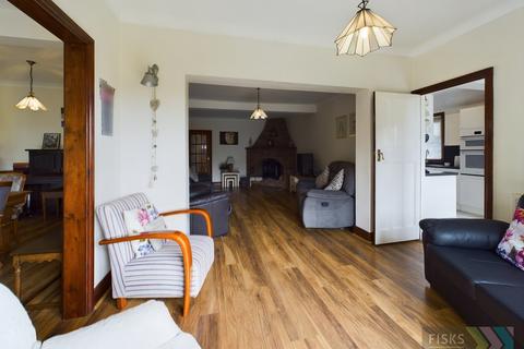 23 Avondale Road, Benfleet, SS7 1EH