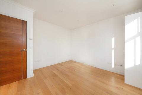 1 bedroom flat to rent, Tyrwhitt Road, Brockley, London, SE4