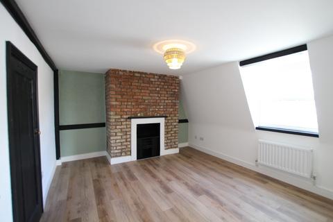 1 bedroom apartment to rent, High Street, Hoddesdon EN11
