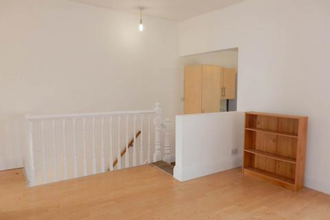 2 bedroom flat to rent, Bloomfield Road, Brislington, Bristol