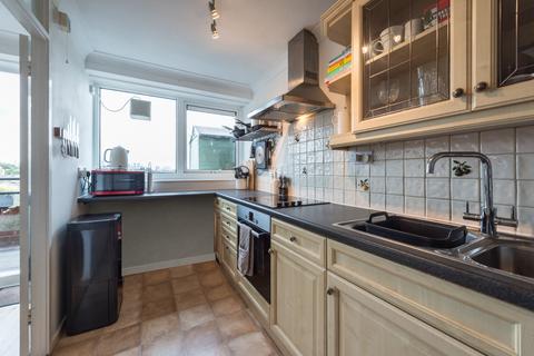 1 bedroom apartment to rent, Goulden House, Bullen Street, Battersea, London,  SW11