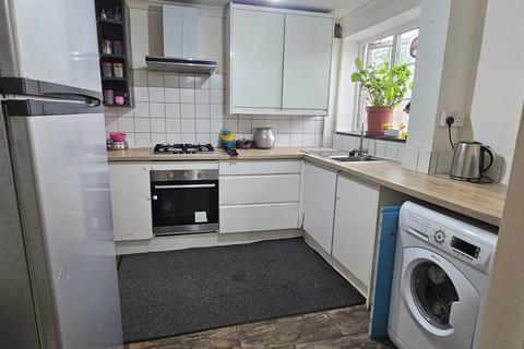 3 bedroom terraced house for sale, Crawley RH10