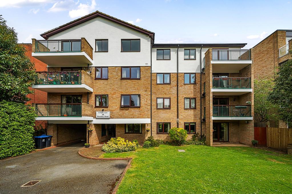 Brackley Road, Beckenham 2 bed apartment for sale £400,000