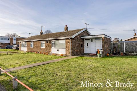 2 bedroom terraced bungalow to rent, Charles Close, Caister-On-Sea, NR30
