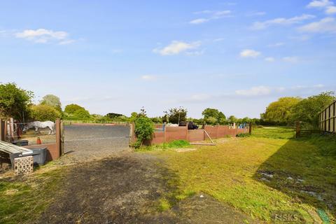 3 bedroom farm house for sale, Hovefields Drive, Wickford, SS12