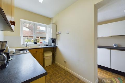 1 bedroom bungalow for sale, Borrett Avenue, Canvey Island, SS8