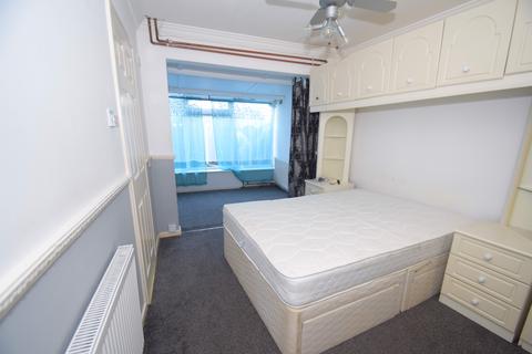 1 bedroom apartment to rent, Holly Grove, Bromsgrove, Worcestershire, B61