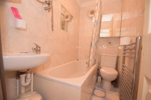 1 bedroom apartment to rent, Holly Grove, Bromsgrove, Worcestershire, B61