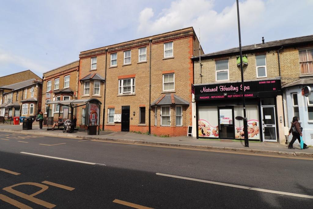 53 Castle Street, High HP13 1 bed apartment to rent £950 pcm