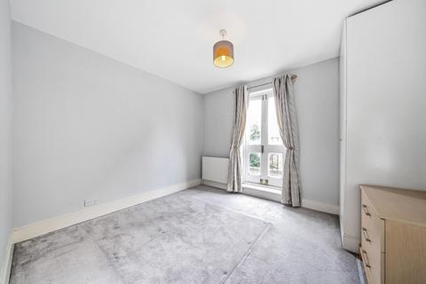 2 bedroom flat to rent, Balham High Road Balham SW17