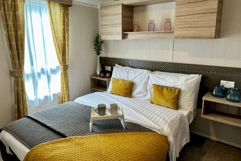 2 bedroom static caravan for sale, Two Bed Swift Loire (32x10) 2020 Silver Sands Holiday Park, Helston TR12