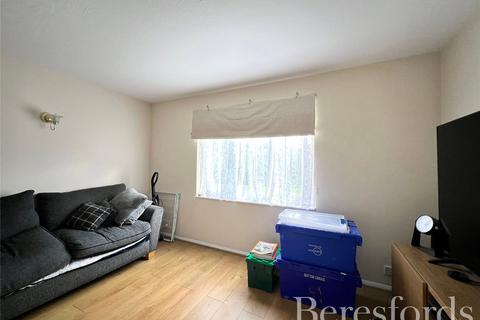 14 Berry Close, Hornchurch, RM12 6UB