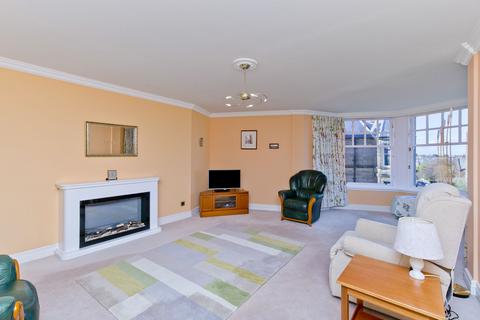 82/10 Braid Road, Edinburgh, EH10 6AP