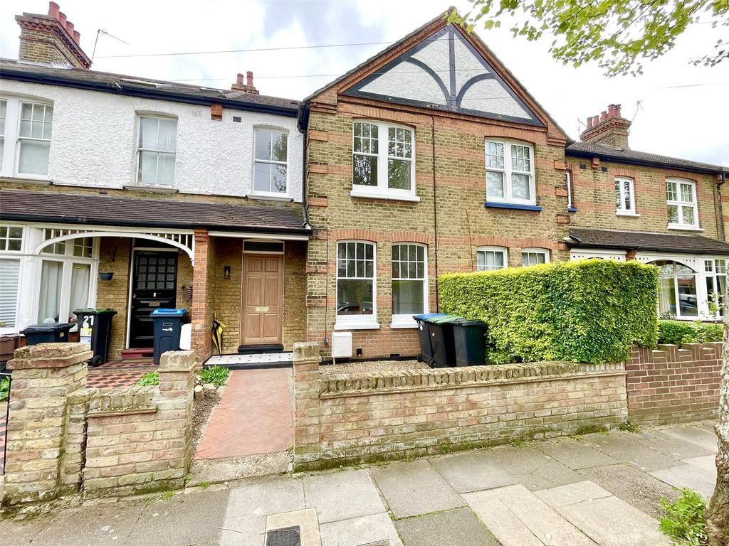 Bagshot Road, Enfield, EN1 3 bed terraced house £2,250 pcm (£519 pw)