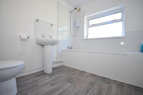 2 bedroom terraced house to rent, Cuthbert Road Portsmouth PO1
