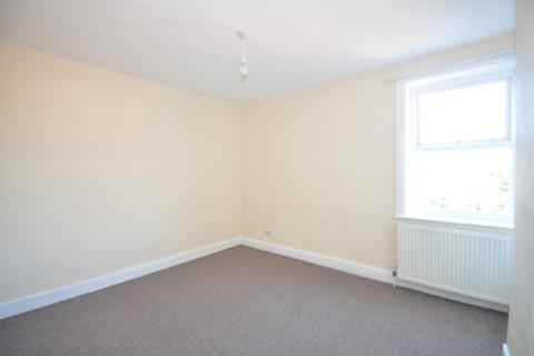 2 bedroom terraced house to rent, Cuthbert Road Portsmouth PO1