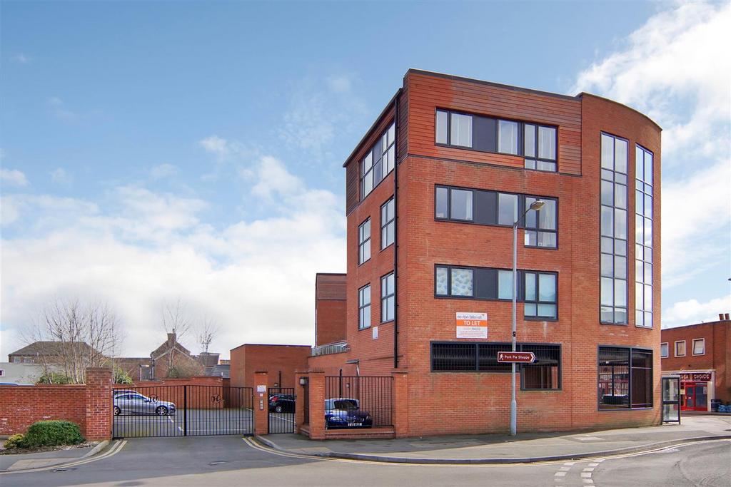 Windsor House, Melton Mowbray 2 bed flat to rent £710 pcm (£164 pw)