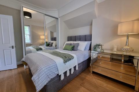 1 bedroom flat to rent, The Lodge, The Avenue, Chiswick, London, W4