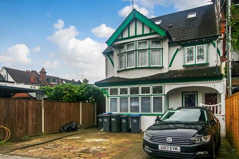 2 bedroom ground floor flat for sale, Brighton Road, Purley, CR8