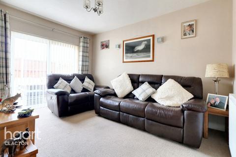 4 bedroom chalet for sale, Burrs Road, Clacton-On-Sea