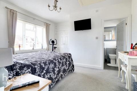 37 Burrs Road, Clacton-on-sea, CO15 4LE