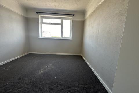2 bedroom flat to rent, Woodbrooke Way, Stanford-le-Hope, Essex, SS17