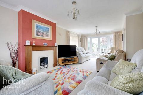 1 Dryden Crescent, Stevenage, SG2 0JG