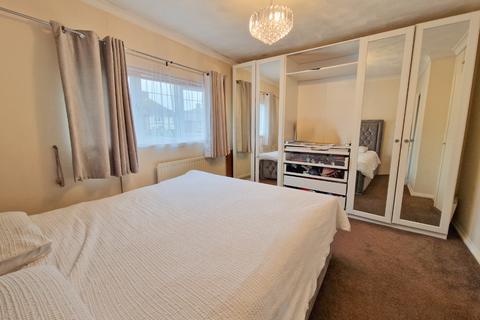 3 bedroom semi-detached house for sale, Lanes Avenue, Northfleet, Gravesend, Kent, DA11