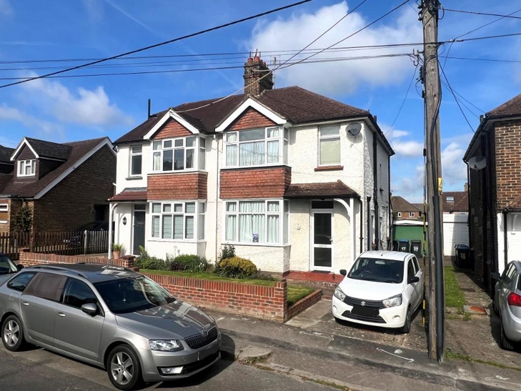 Dellney Avenue, Haywards Heath, RH16 3 bed semidetached house for sale
