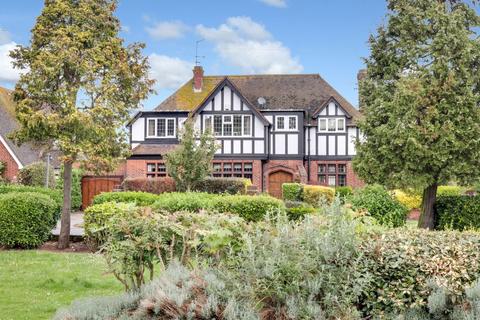 4 bedroom detached house for sale, Burleigh Square, Thorpe Bay SS1