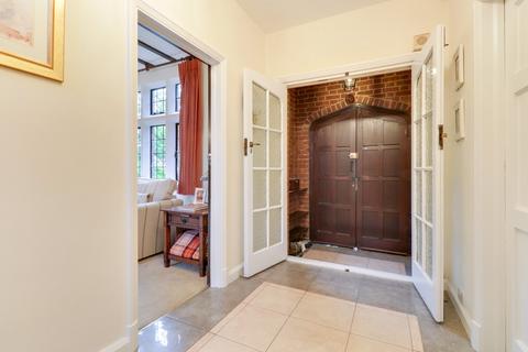 4 Burleigh Square, Southend-on-sea, SS1 3PH