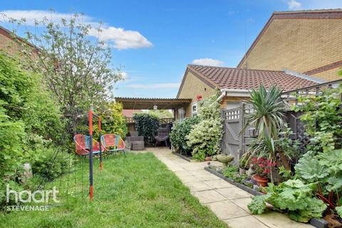91 Augustus Gate, Stevenage, SG2 7QY