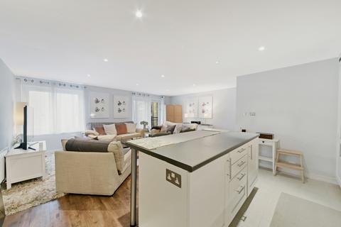 1 bedroom apartment to rent, Angel Point, City Road, Islington EC1V